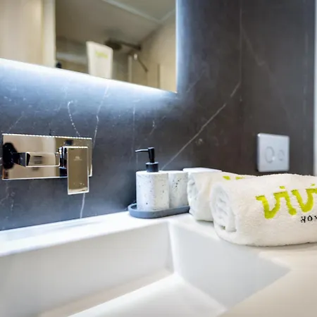 Vivi Homes - Emerald Pool, Sea View, Gym & Sauna Appartamento