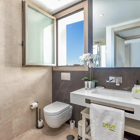 Appartamento Vivi Homes - Emerald Pool, Sea View, Gym & Sauna